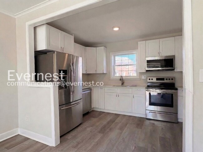 1210 E 36th St in Baltimore, MD - Foto de edificio - Building Photo