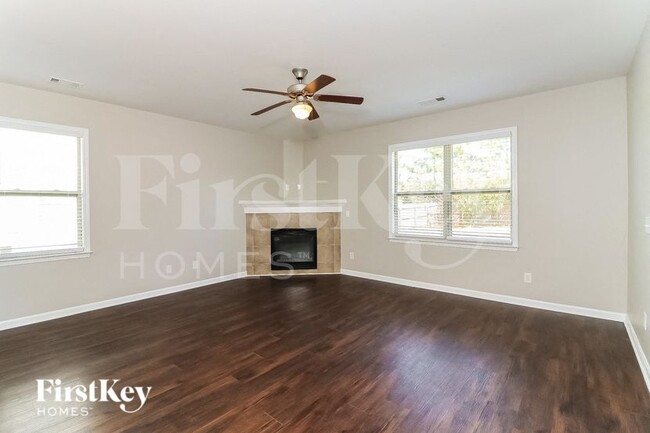 193 Palisades Dr in Dallas, GA - Foto de edificio - Building Photo