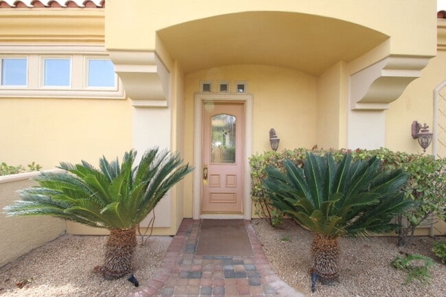10 Vía Salerno in Henderson, NV - Building Photo - Building Photo