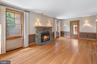 5109 Fairglen Ln in Chevy Chase, MD - Building Photo - Building Photo