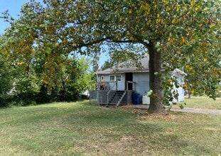 601 N Madison St in West Frankfort, IL - Building Photo - Building Photo