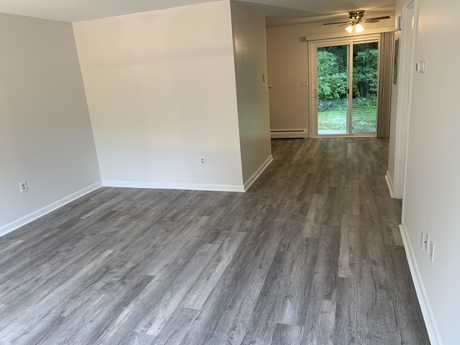 Litchfield Heights in Winsted, CT - Building Photo - Building Photo