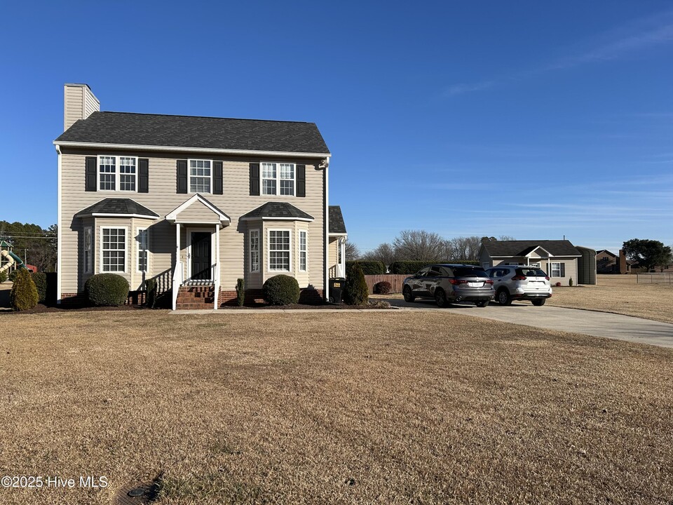 1205 Porter Pl in Greenville, NC - Building Photo