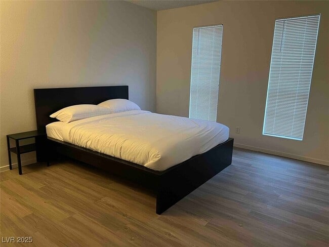 property at 4640 Koval Ln