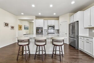 7956 S Grand Baker Way in Aurora, CO - Building Photo - Building Photo
