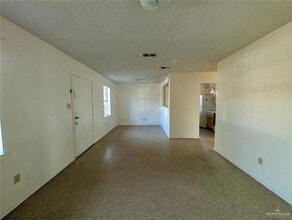 104 Carlotta St, Unit 1 in Mission, TX - Building Photo - Building Photo