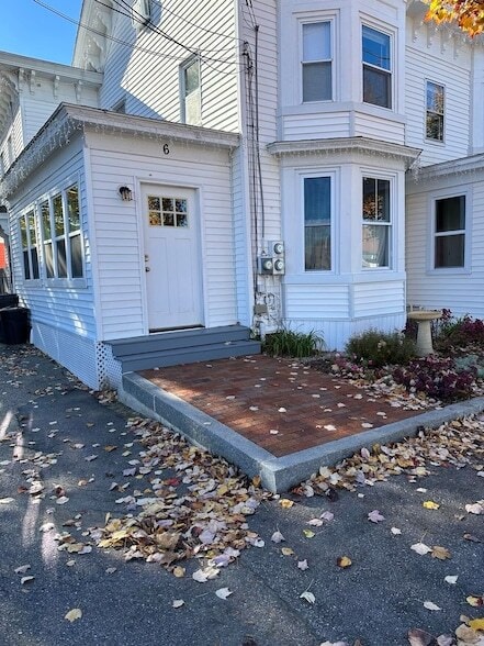 property at 6 6th St