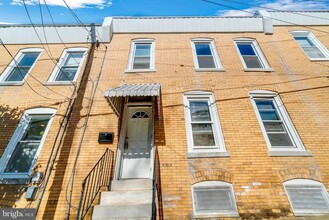 226 Carson St in Philadelphia, PA - Building Photo - Building Photo