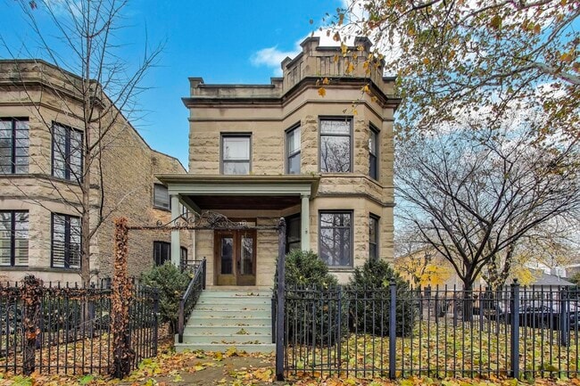 property at 3901 N Hamilton Ave