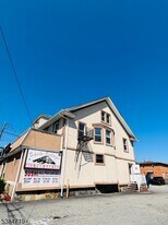 68 Newark Pompton Turnpike in Little Falls, NJ - Building Photo