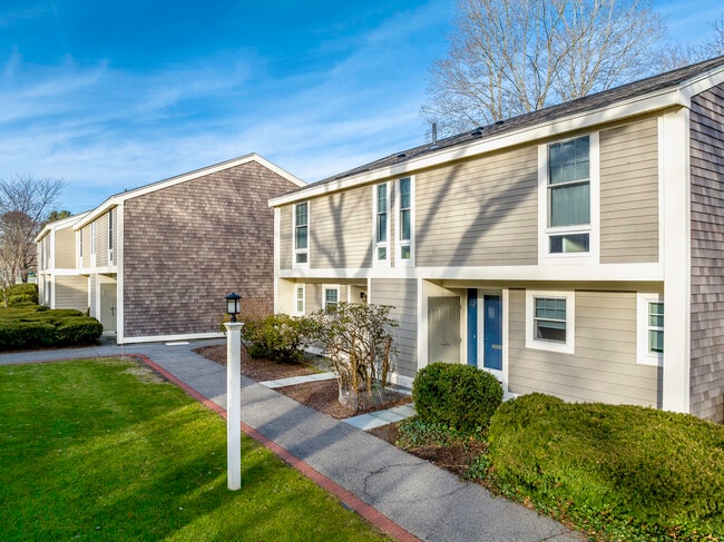 Linden Square Townhomes