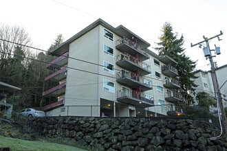 Tracy Ann Apartments in Seattle, WA - Building Photo - Building Photo