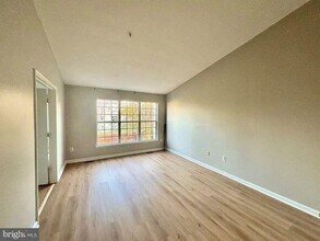 12411 Carters Grove Pl in Silver Spring, MD - Building Photo - Building Photo