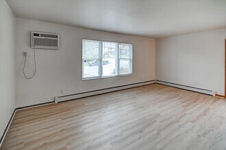 7203 Fortune Dr, Unit 1 in Middleton, WI - Building Photo - Building Photo