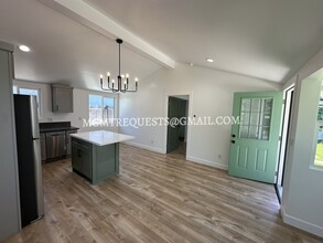 4320 Graywood Ave in Long Beach, CA - Building Photo - Building Photo