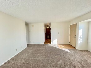 2110 Ambleside Dr in Colorado Springs, CO - Building Photo - Building Photo