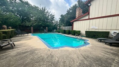 8903 Trone Cir in Austin, TX - Building Photo - Building Photo