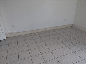 4713 NW 7th St in Miami, FL - Building Photo - Building Photo