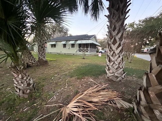 property at 2652 Merwyn Rd