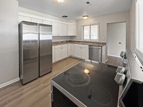 1707 Buena Vista Cir SE in Decatur, AL - Building Photo - Building Photo