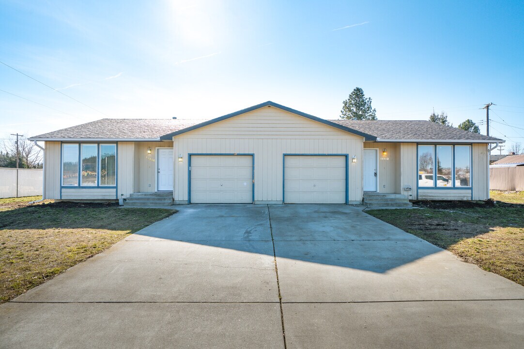 11512 E Railroad Ave in Spokane Valley, WA - Building Photo
