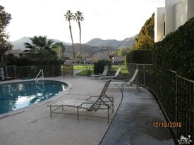 48728 Desert Flower Dr in Palm Desert, CA - Building Photo