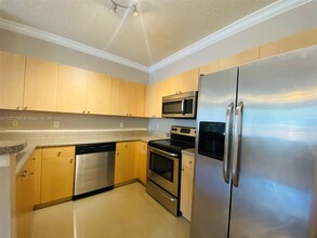 2360 E Preserve Way, Unit 107 in Miramar, FL - Building Photo - Building Photo