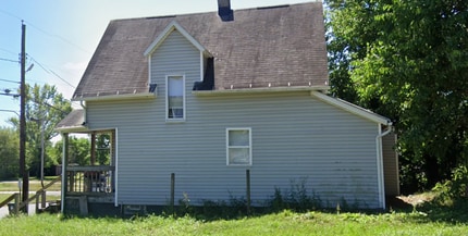 1015 Spring Ave NE in Canton, OH - Building Photo - Building Photo