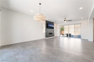 6348 Skystone St in Las Vegas, NV - Building Photo - Building Photo