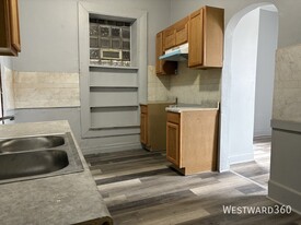 7122 S Wentworth Ave in Chicago, IL - Building Photo