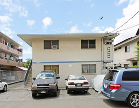 2415 Rose St in Honolulu, HI - Foto de edificio - Building Photo