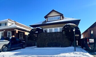 12545 Highland Ave in Blue Island, IL - Building Photo