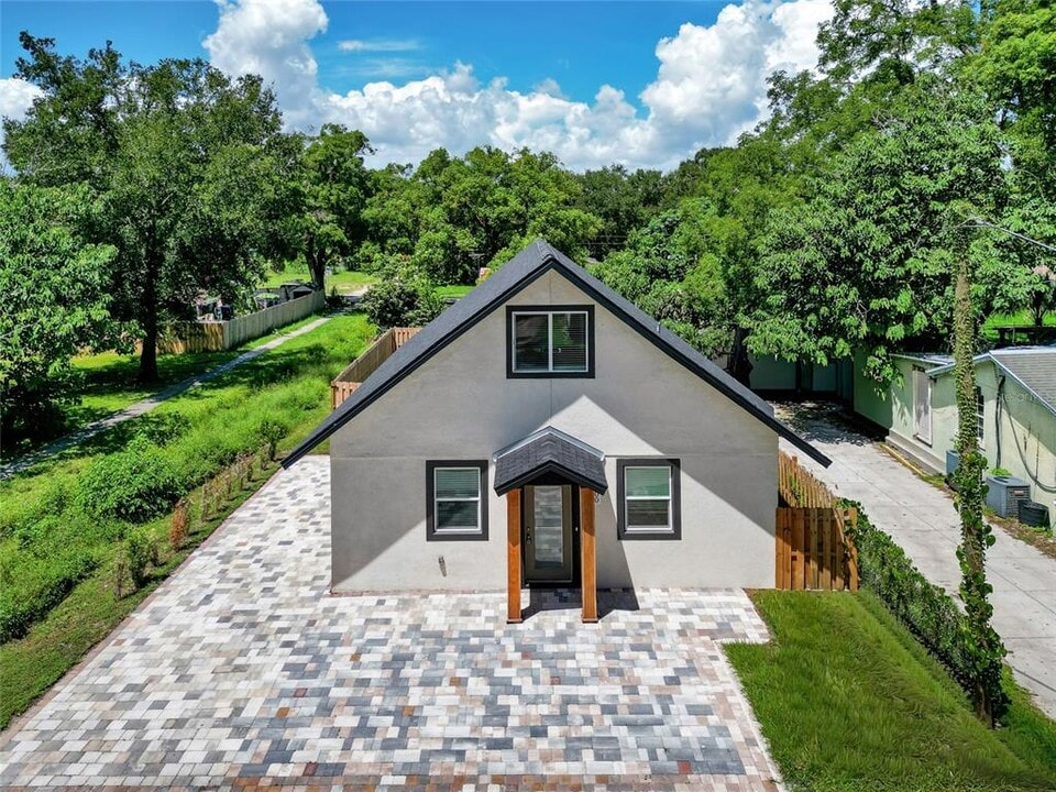 600 N Lakewood Ave in Ocoee, FL - Building Photo