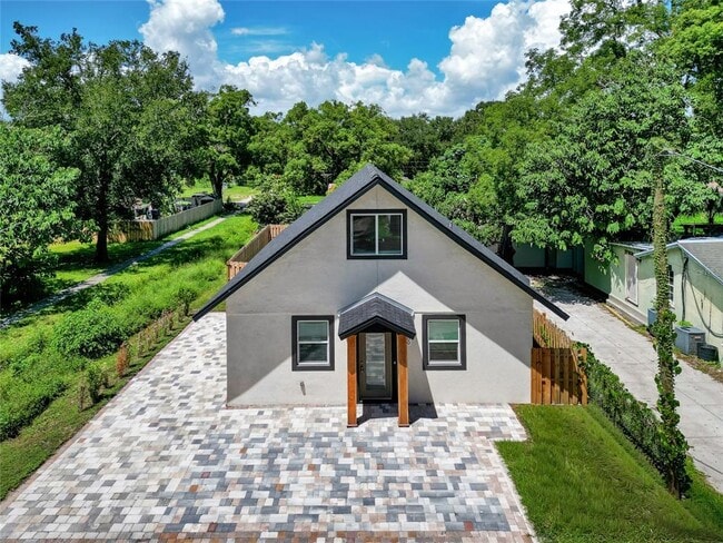 property at 600 N Lakewood Ave