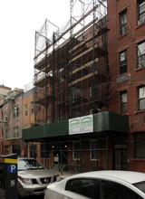 15 Cornelia St in New York, NY - Building Photo - Building Photo