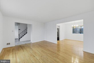 7609 Bock Rd in Fort Washington, MD - Building Photo - Building Photo