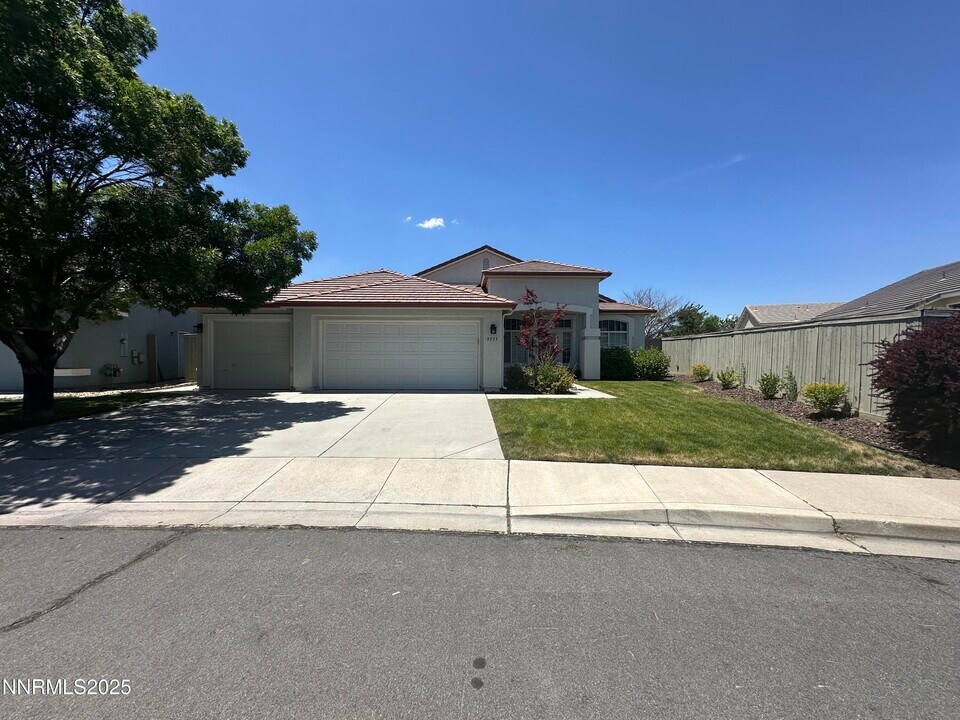 9533 Steep Climb Ct in Reno, NV - Building Photo