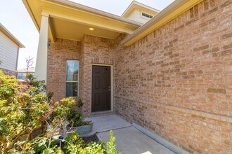 16121 McAloon Way in Austin, TX - Building Photo - Building Photo