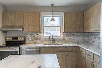 2410 Albion St in Nashville, TN - Building Photo - Building Photo