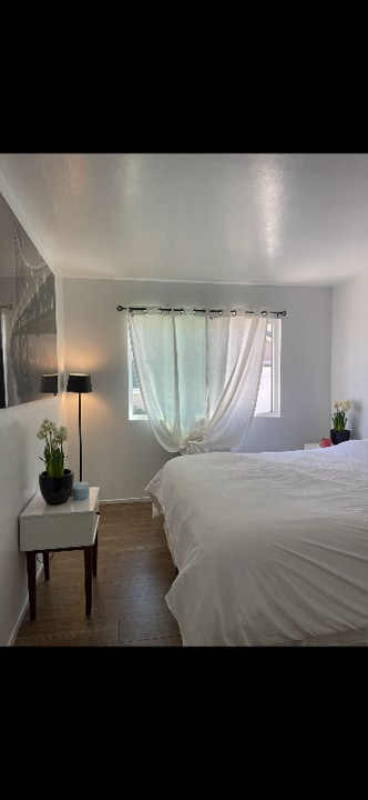 16881 Sims Lane in Huntington Beach, CA - Building Photo