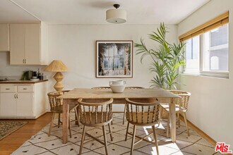 2929 Waverly Dr in Los Angeles, CA - Building Photo - Building Photo