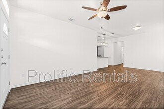 5308 Rose Gdn Lp in Killeen, TX - Foto de edificio - Building Photo