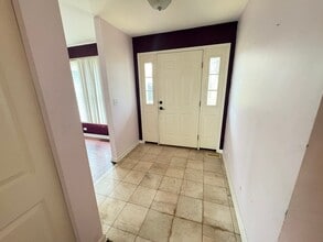 6N 730 Manor Rd in Itasca, IL - Building Photo - Building Photo
