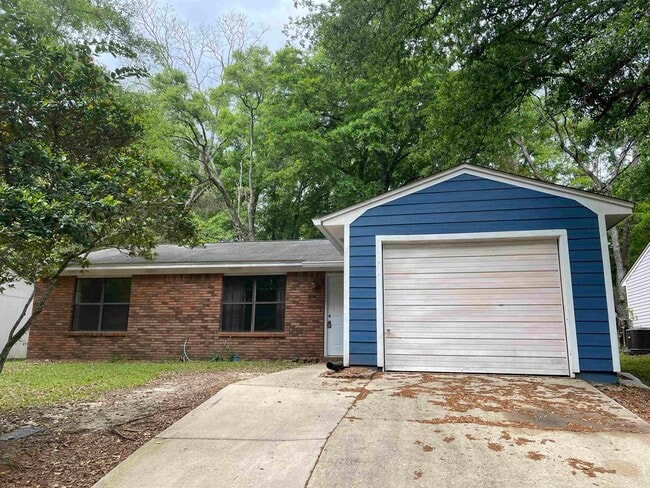 2287 Nannas Loop photo'