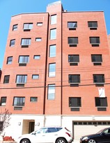 536 Kappock St Apartments