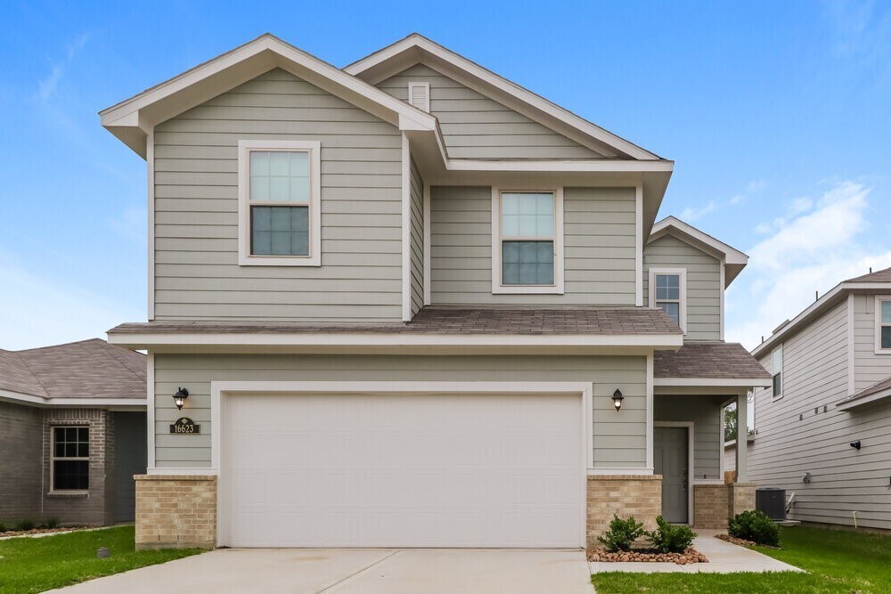 16623 Spirit St in Porter, TX - Building Photo