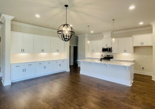 8889 Mountain Preserve Blvd SE in Gurley, AL - Foto de edificio - Building Photo