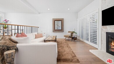 35 Village Pkwy in Santa Monica, CA - Building Photo - Building Photo