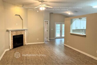 863 S Lilac Loop in Jacksonville, FL - Foto de edificio - Building Photo