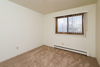 Campbell View Apartments in Anchorage, AK - Building Photo - Interior Photo